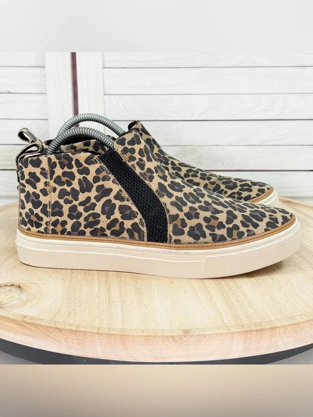 Toms Bryce Leopard Print Suede Slip On Mid Top Sneakers Tan‎ Black 7.5 Women’s